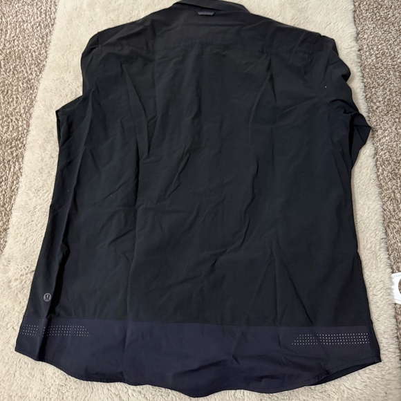 Mens Black LuLuLemon Button Down Size XL - Picture 2 of 3